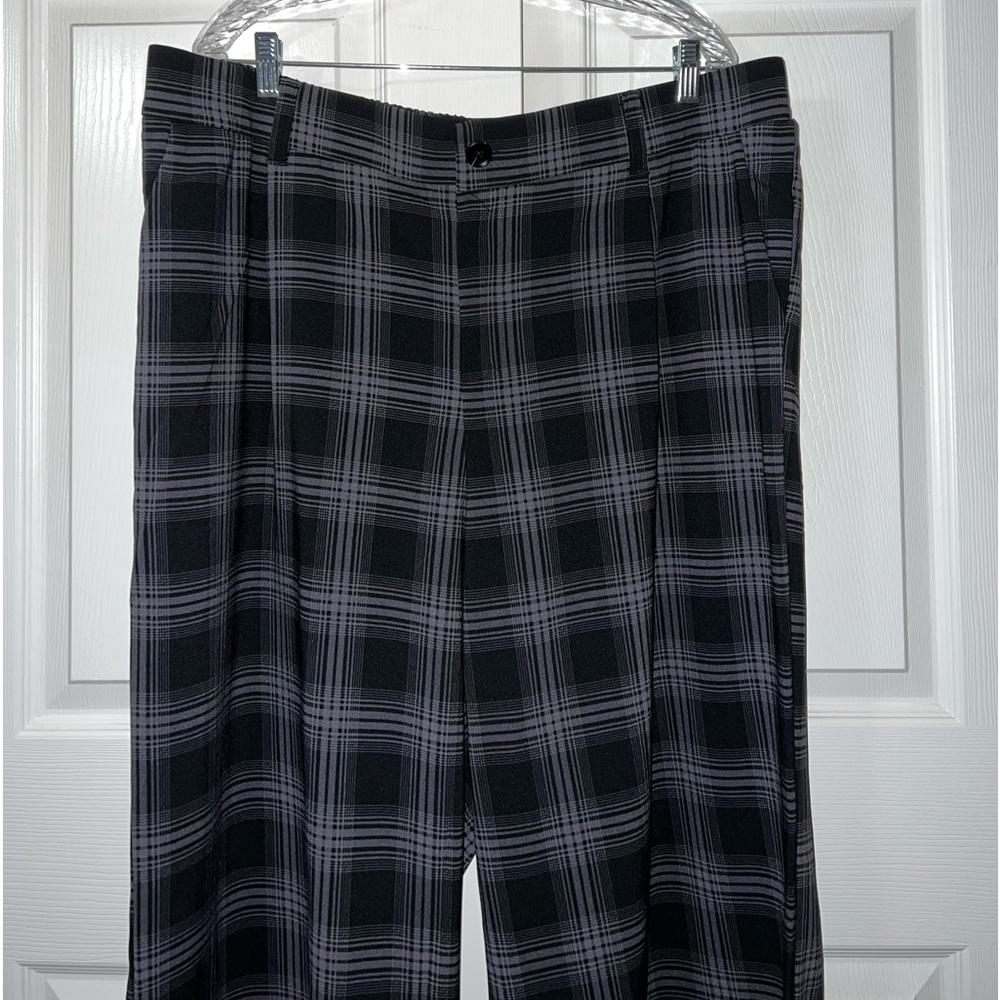 Wide Leg High Rise pant - Picture 5 of 9
